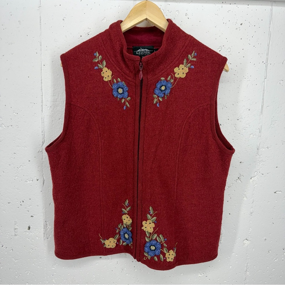 Icelandic Design Women’s Size Large Dark Red Embroidered Floral Boiled Wool Vest